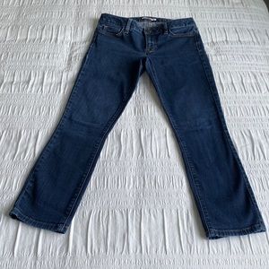 Tommy Hilfiger dark denim crop jeans. Fabric content unknown/tags removed. Sz 2